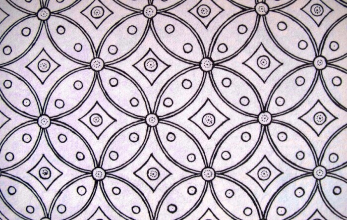 Tumpal banji motif merupakan contoh pilin kawung lereng dan meander Motif Batik