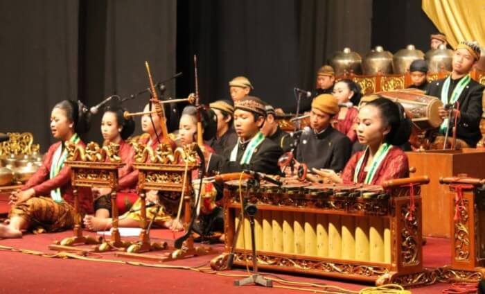47 Alat Musik Tradisional Indonesia Beserta Asal dan Penjelasannya