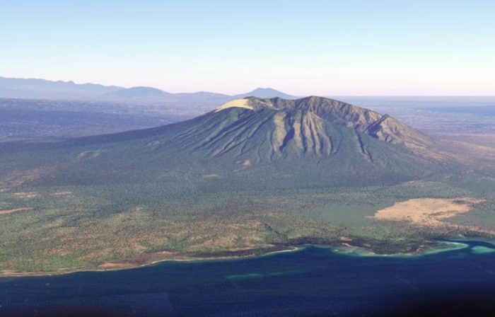  Indonesia merupakan salah satu negara yang memiliki banyak gunung berapi 45 Gunung Tertinggi di Indonesia yang Wajib Kamu Daki (Rekomended)