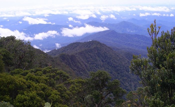  Indonesia merupakan salah satu negara yang memiliki banyak gunung berapi 45 Gunung Tertinggi di Indonesia yang Wajib Kamu Daki (Rekomended)