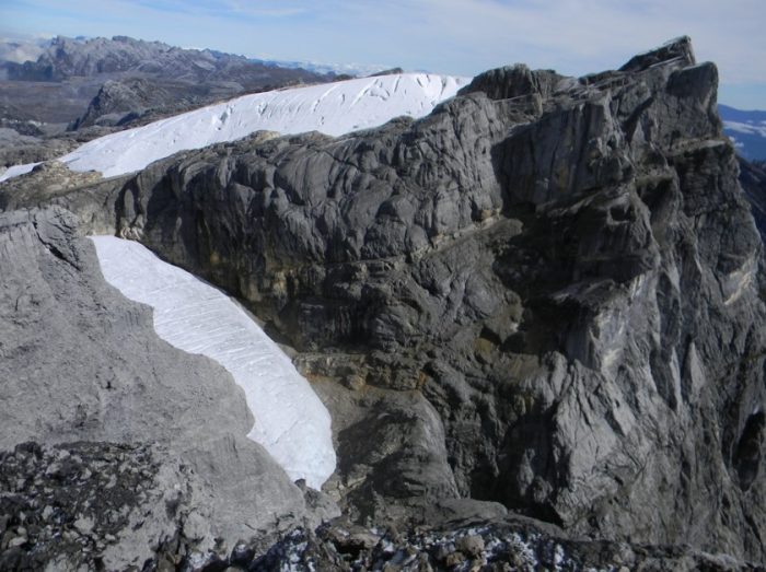  Indonesia merupakan salah satu negara yang memiliki banyak gunung berapi 45 Gunung Tertinggi di Indonesia yang Wajib Kamu Daki (Rekomended)