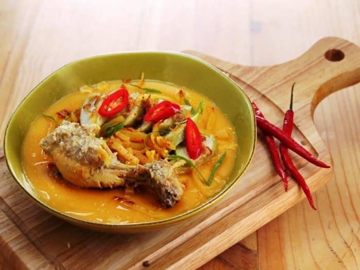  daging ayam masih menjadi menu makanan favorit bagi masyarakat 20 Resep Gulai Ayam Spesial Ala Restoran yang Wajib Bunda Coba !