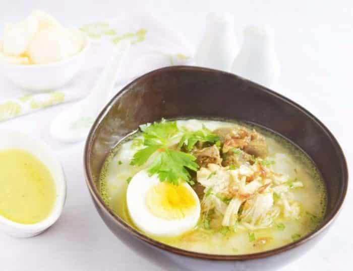  Bubur ayam merupakan kuliner terlaris di Indonesia 15 Resep Bubur Ayam Spesial di Indonesia, Dijamin Bikin Ketagihan !