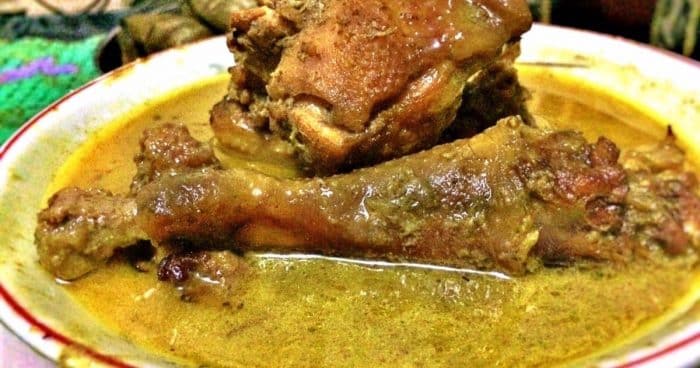  daging ayam masih menjadi menu makanan favorit bagi masyarakat 20 Resep Gulai Ayam Spesial Ala Restoran yang Wajib Bunda Coba !