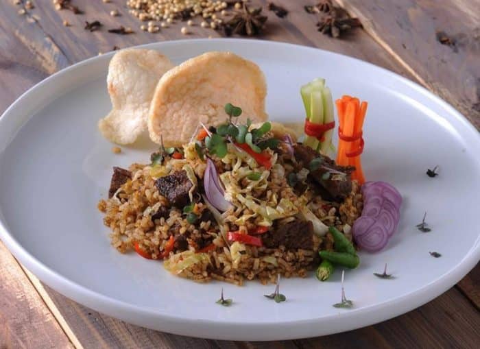  Nasi kebuli adalah salah satu kuliner khas Timur Tengah yang saat ini sudah popular di ka 17 Resep Nasi Kebuli Terlezat Ala Timur Tengah (Rekomended)