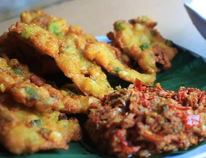 hari biasa di bulan puasa pun gorengan selalu menjadi makanan yang paling untuk disantap 29 Resep Bakwan Jagung yang Enak dan Renyah (Rekomended)