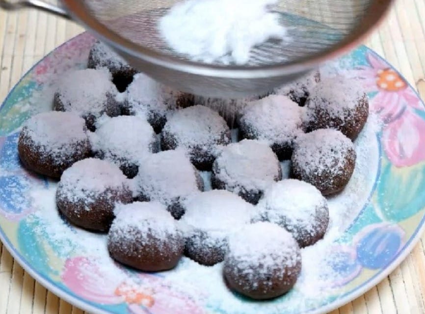 Resep Kue Putri Salju oreo - Thegorbalsla