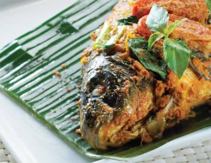  Salah satu materi kuliner yang kaya akan kandungan protein ialah ikan 16 Resep Pepes Ikan yang Enak, Segar, dan Praktis (Rekomended)