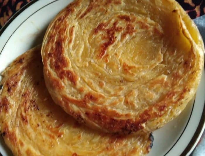  Roti Maryam atau yang juga dikenal sebagai  14 Resep Roti Maryam yang Enak dan Empuk (Rekomended)