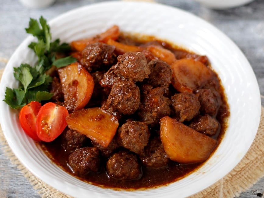  Resep  Semur  Daging  dengan  Presto Thegorbalsla