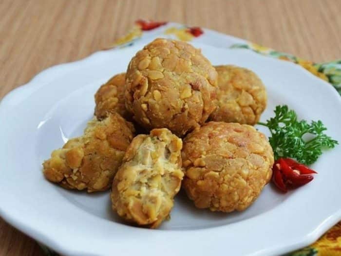  Siapa yang tidak kenal dengan tempe mendoan 20 Resep Tempe Mendoan yang Enak, Renyah, Krispi (Rekomended)