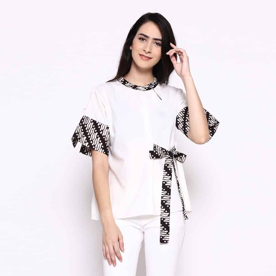 Baju atasan wanita batik