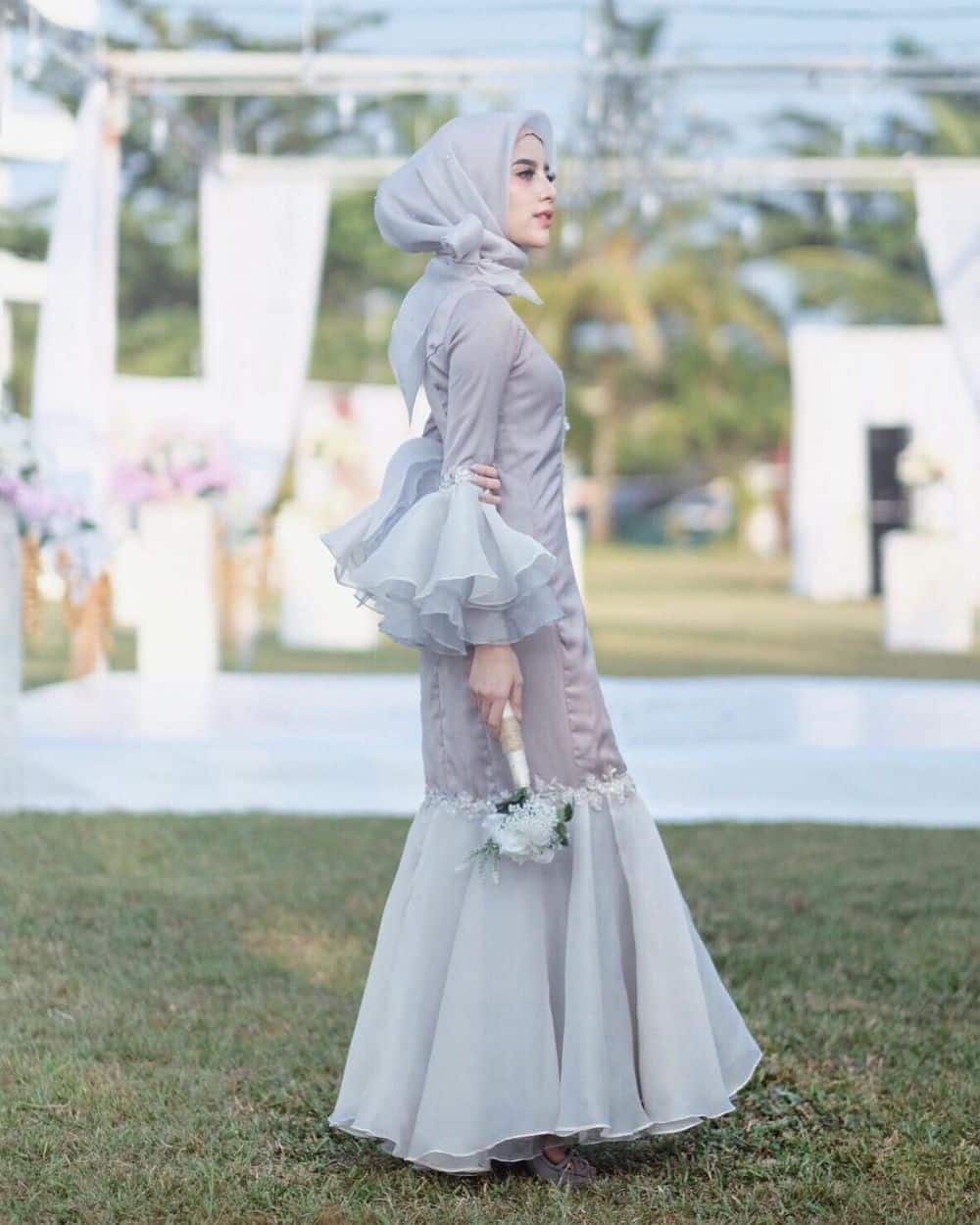 Model Gamis Brokat Remaja Thegorbalsla