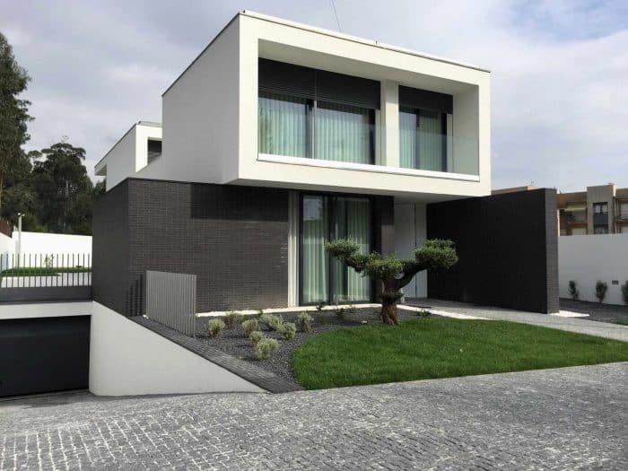 desain rumah minimalis garasi dibawah - 40 Contoh Desain Rumah Garasi