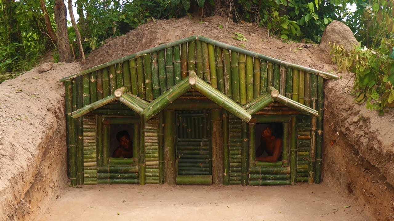  Rumah  Survive Bambu  Thegorbalsla