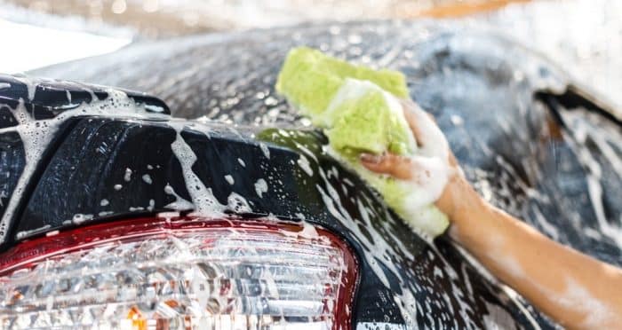 Usaha cuci kendaraan