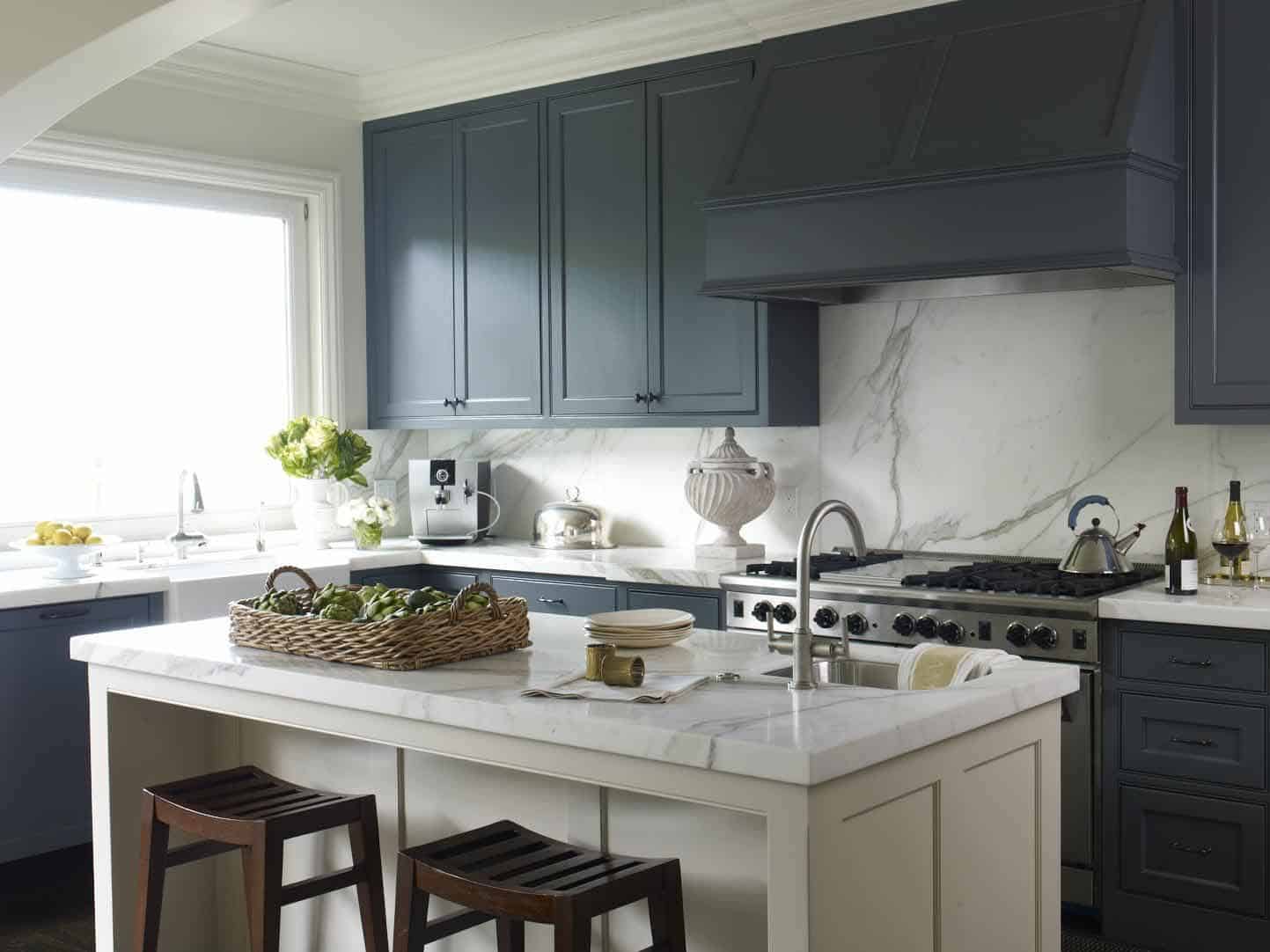 Download Contoh desain dapur warna biru klasik - Thegorbalsla