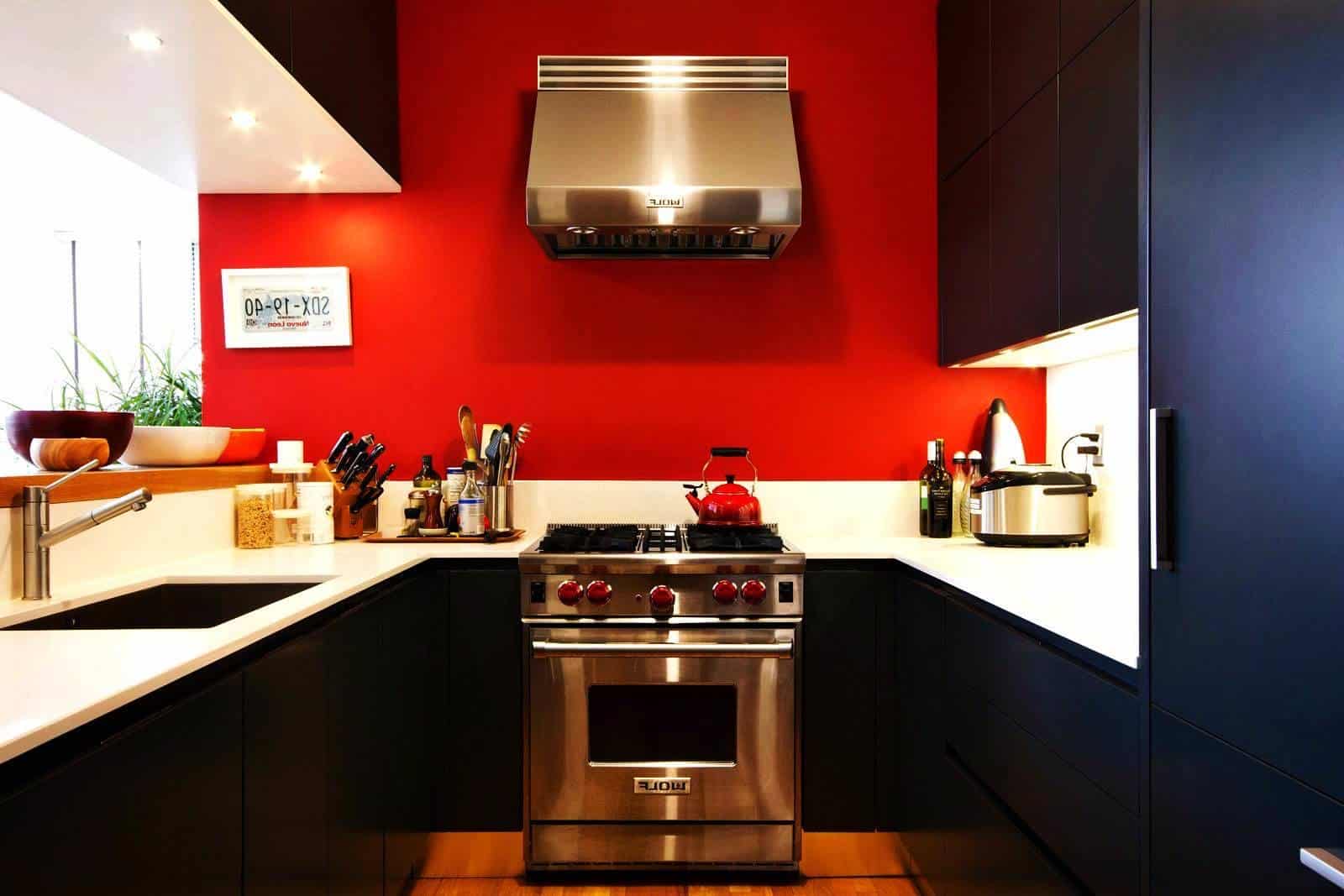 Dapur Merah Modern dan Minimalis Thegorbalsla