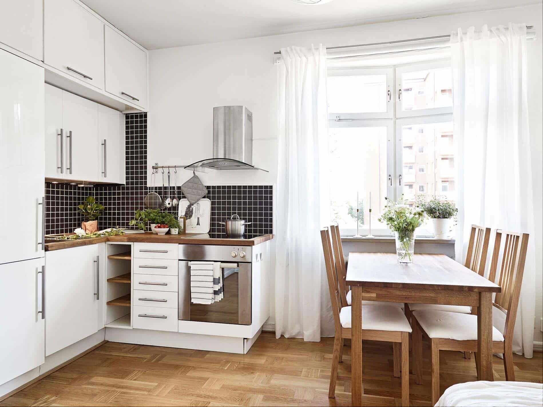 Desain dapur kecil minimalis dengan nuansa light white - Thegorbalsla