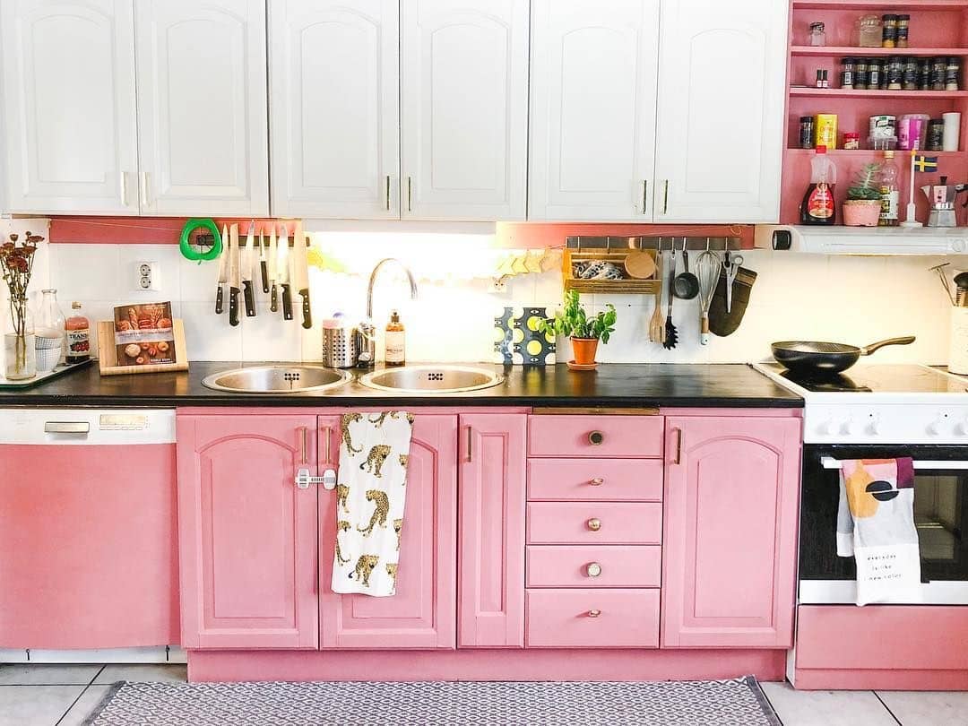 Desain dapur minimalis pink - Thegorbalsla