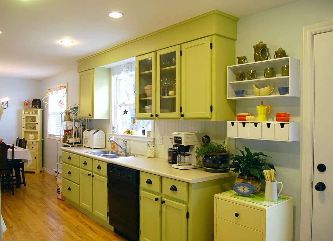 Desain dapur modern cute warna hijau - Thegorbalsla